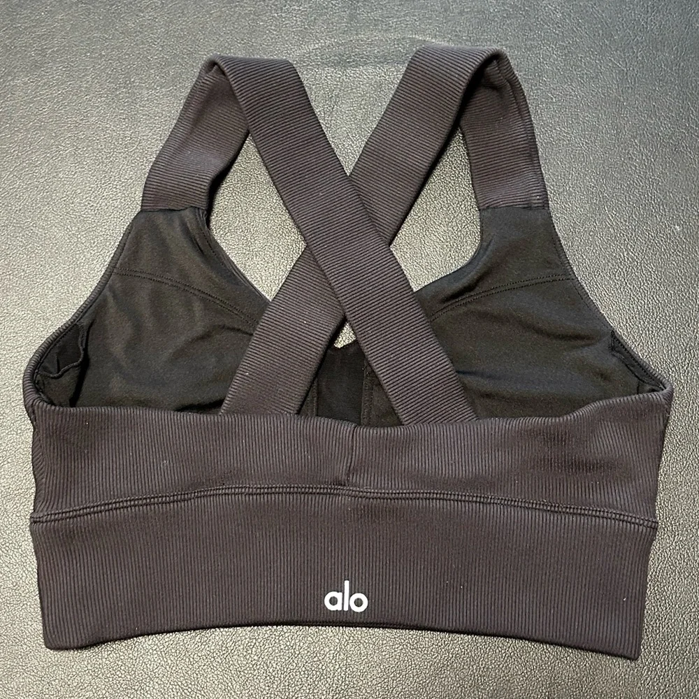 Alo Yoga Criss-Cross Airlift Bra Charcoal Gray Sz S EUC
